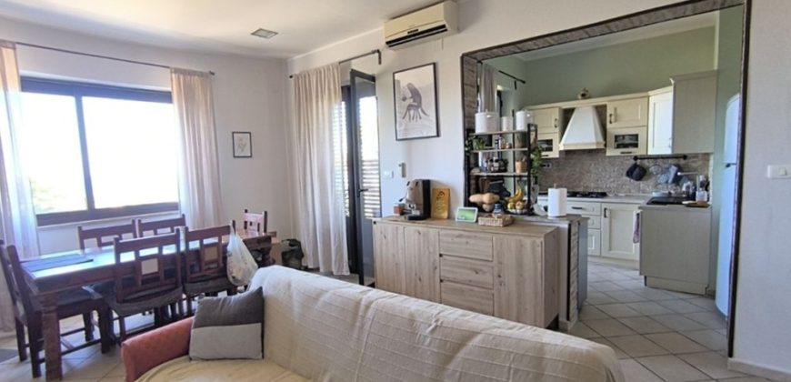 Porzione di villa in vendita – su tre livelli – Altavilla Milicia