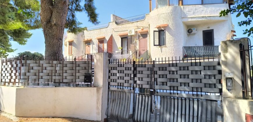 Porzione di villa in vendita – su tre livelli – Altavilla Milicia