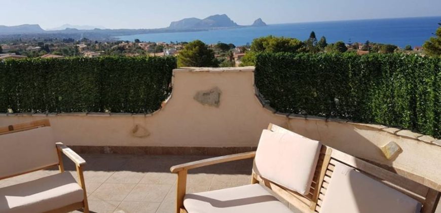 Porzione di villa in vendita – su tre livelli – Altavilla Milicia