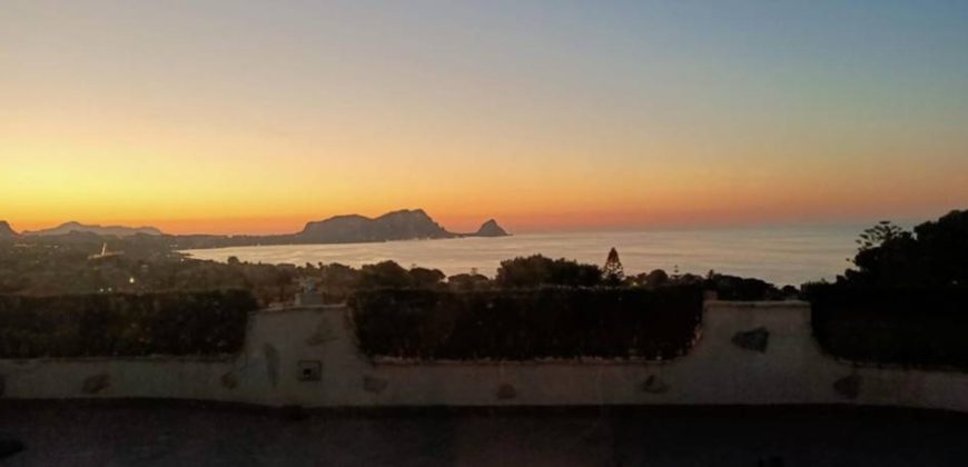 Porzione di villa in vendita – su tre livelli – Altavilla Milicia