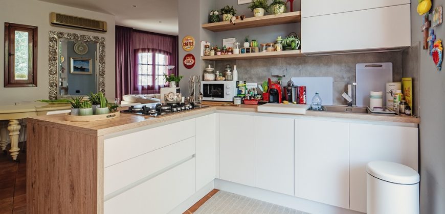 Villa in vendita – tre livelli – Zona Mondello