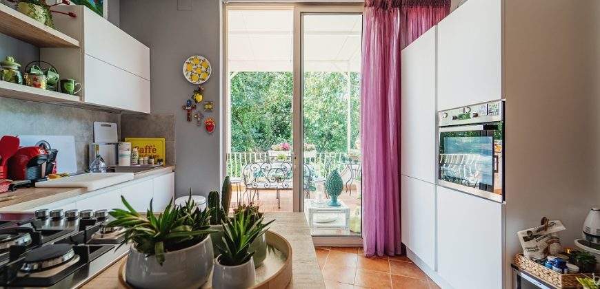 Villa in vendita – tre livelli – Zona Mondello