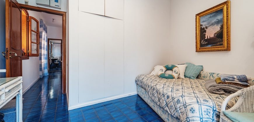 Villa in vendita – tre livelli – Zona Mondello