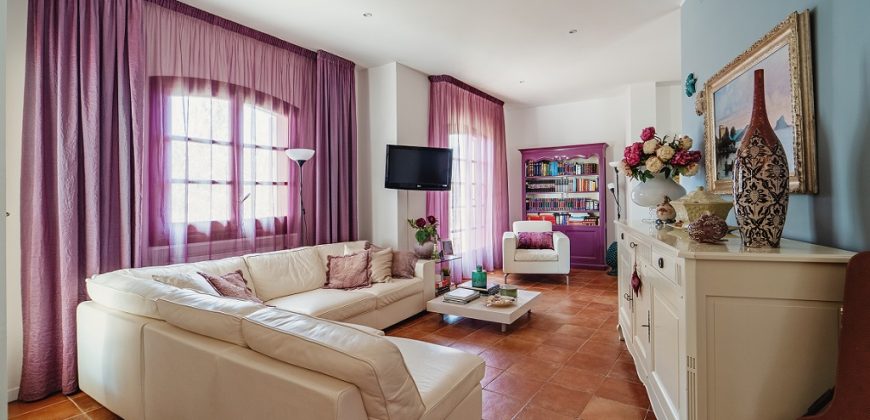 Villa in vendita – tre livelli – Zona Mondello