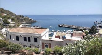 Attività in vendita – 2 Locali – Via Vittorio Emanuele III – Ustica