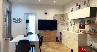 Appartamento in vendita – Trilocale – Via T. Aversa – zona Parisio – Palermo