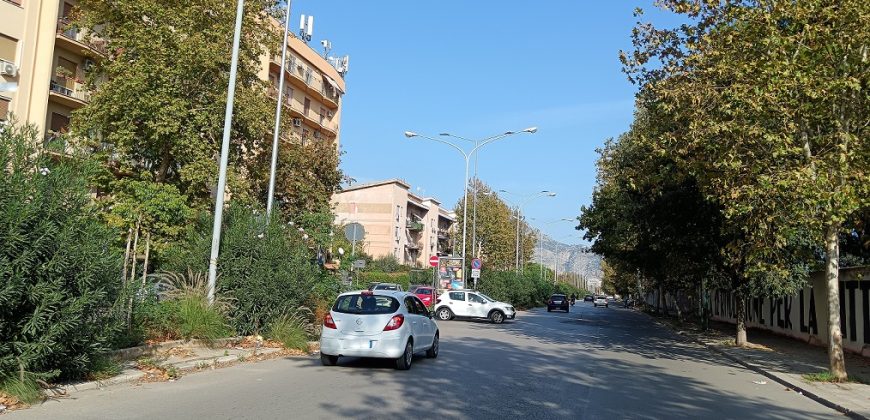 Appartamento in vendita – Quadrivani – Via Olivella – zona Michelangelo – Palermo