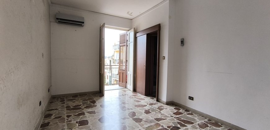 Palazzina in vendita – quattro Livelli – Largo Castello – Ficarazzi