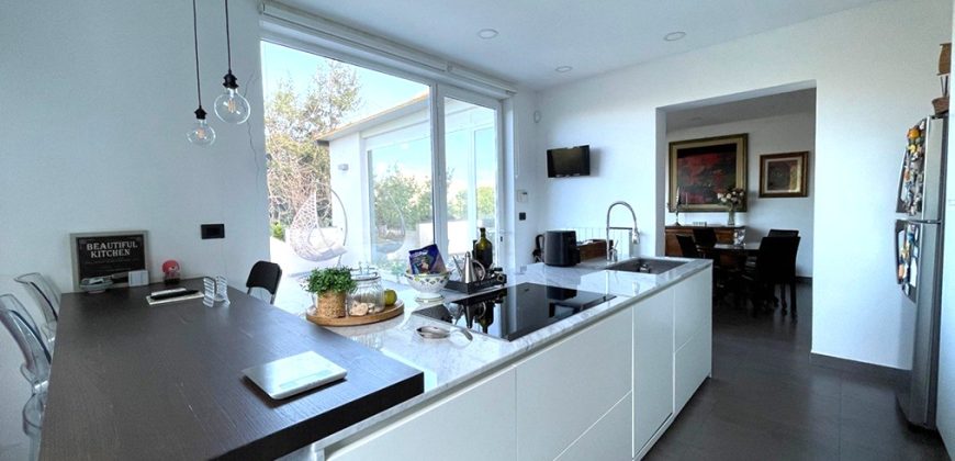 Villa indipendente in vendita – Zona Mondello