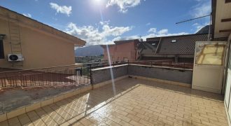 Appartamento in vendita – Trivani – Cortile Sant’Anna – Pioppo