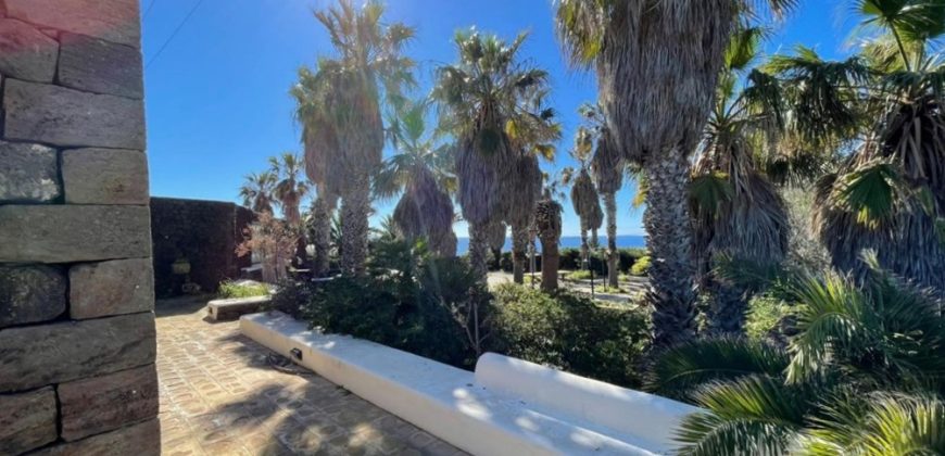 Locale commerciale in vendita – Pantelleria