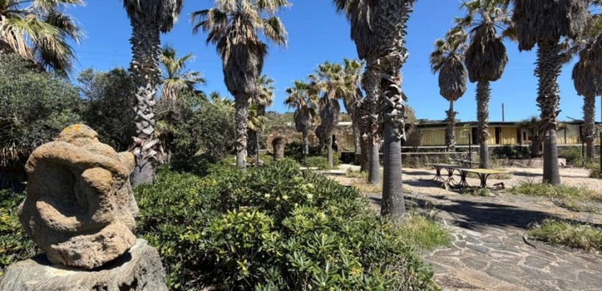 Locale commerciale in vendita – Pantelleria