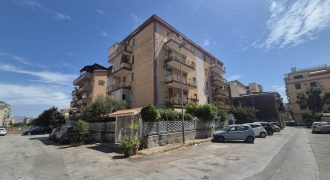 Appartamento in vendita – Quadrilocale – Via Scillato – zona Perpignano Alta – Palermo