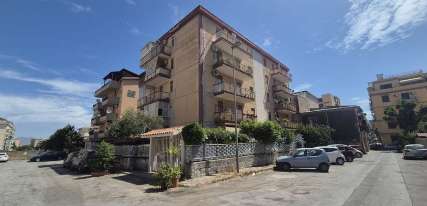 Appartamento in vendita – Quadrilocale – Via Scillato – zona Perpignano Alta – Palermo