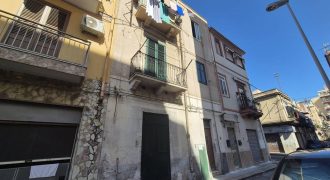 Appartamento in locazione – Trilocale – Via Dei Crociferi – zona Noce – Palermo Appartamento in locazione – Trilocale – Via Dei Crociferi – zona Noce – Palermo