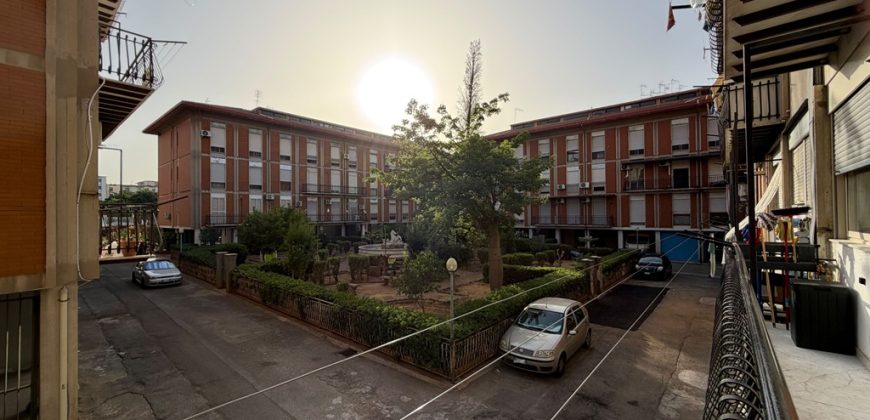 Appartamento in vendita – Trilocale – Via Troina – zona Falsomiele – Palermo