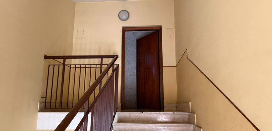 Appartamento in vendita – Trilocale – Via Troina – zona Falsomiele – Palermo