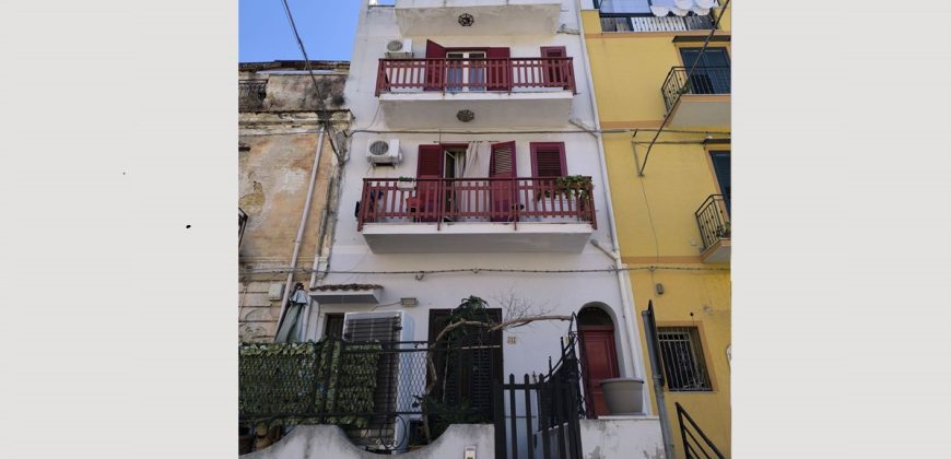 Palazzina in vendita – Tre Livelli – Corso Umberto I – Ficarazzi